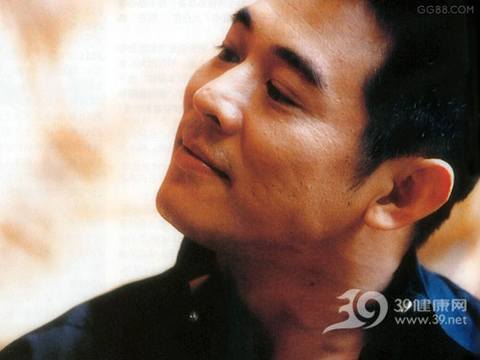 明星健身经_功夫之王李连杰的功夫健身