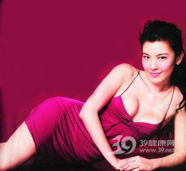 明星健身经_性感林熙蕾:诱惑细腰丰胸修炼法
