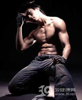 男性健身_男士,雕琢完美胸肌