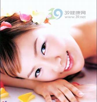 男性健身_男人腰部简便易行锻炼法