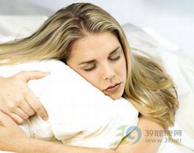女性健身_可怕!女人多睡不美容反变老