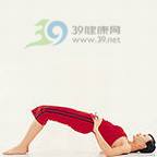 客厅健身_教你居家地板健身运动(图)