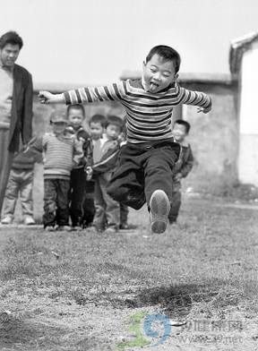校园健身_学生体育课“运动处方”