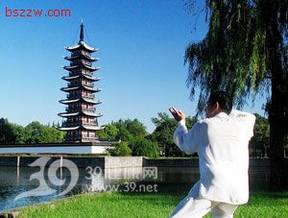 健身误区_运动前_注意!冬天锻炼不宜早起