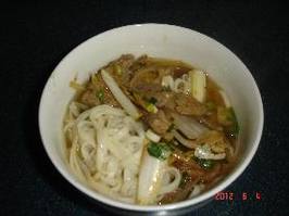 洋葱猪肝面(营养面) 洋葱猪肝面(营养面)