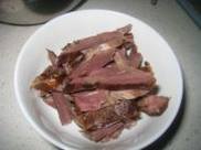 腊兔肉炒西兰花