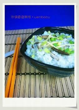 砂锅香菇粥饭 砂锅香菇粥饭