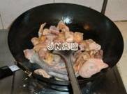 酱香笋干炖鸡