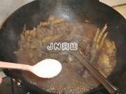 酱香笋干炖鸡