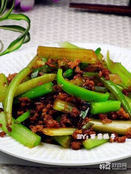 肉末尖椒芹菜