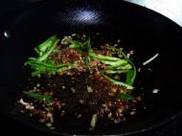 肉末尖椒芹菜