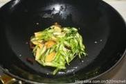 辣椒炒皮蛋