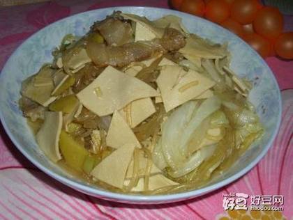 腊肉白菜粉条炒豆皮