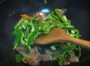 腊肉炒柿子椒