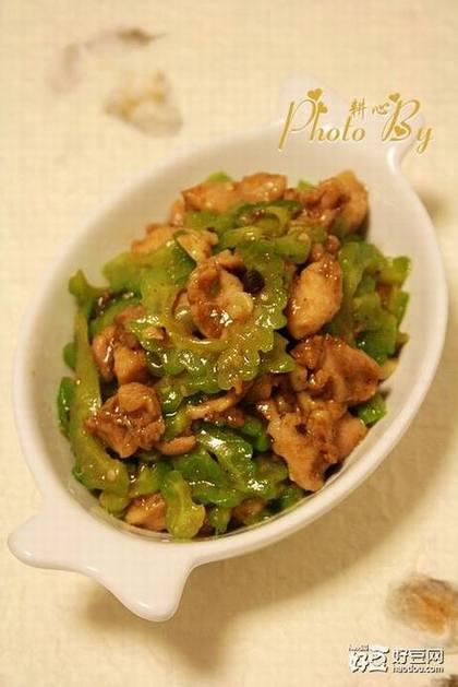 豉汁鸡腿肉炒苦瓜