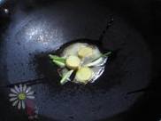 虎皮鹌鹑蛋烧肉