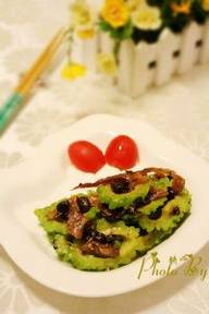 豆豉鲮鱼炒苦瓜