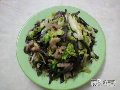 瘦肉木耳炒娃娃菜