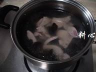 猪肝木耳汤