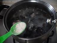 猪肝木耳汤