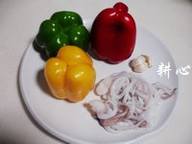 三色灯笼椒炒鱿鱼须