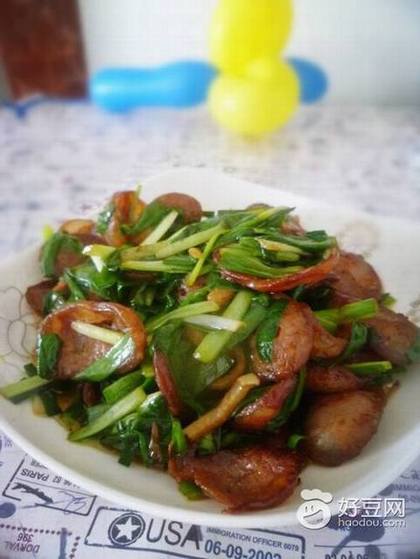 韭菜炒腊肠