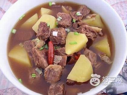 牛肉炖土豆