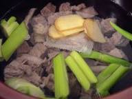 牛肉炖土豆