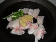 黄豆炖猪蹄