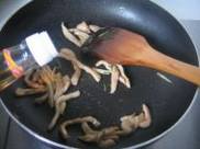 肉丝烧金针
