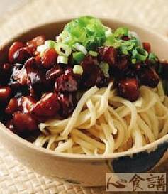 菇丁蚝油拌面 菇丁蚝油拌面